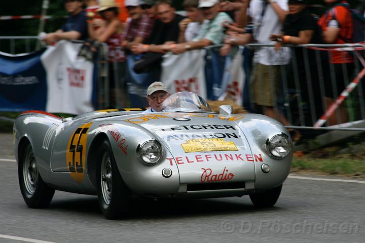 IMG_1493.JPG - John Surtees im Porsche 550 Syder aus dem Jahre 1954 in der Hedersbachkurve