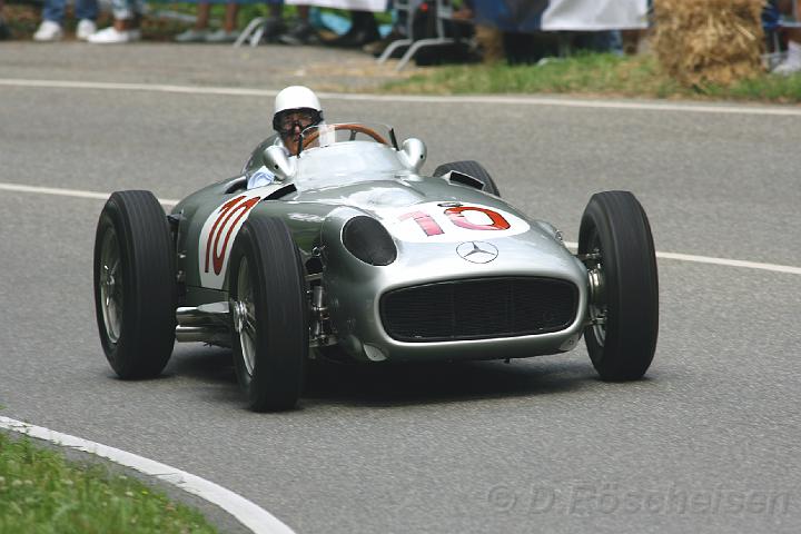 IMG_1644.JPG - Sir Stirling Moss im Mercedes-Benz W196 Monoposto von 1954 in der Hedersbachkurve